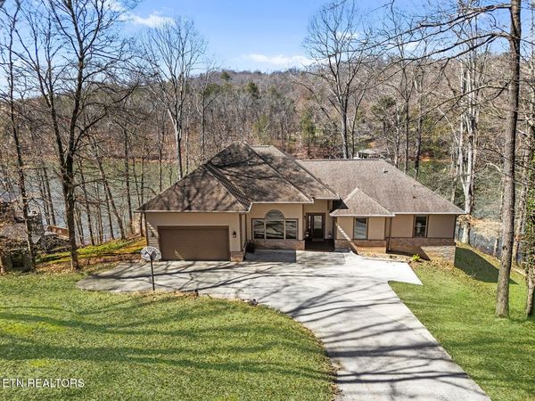 24 Northcove Estates Drive, Greenback, TN 37742