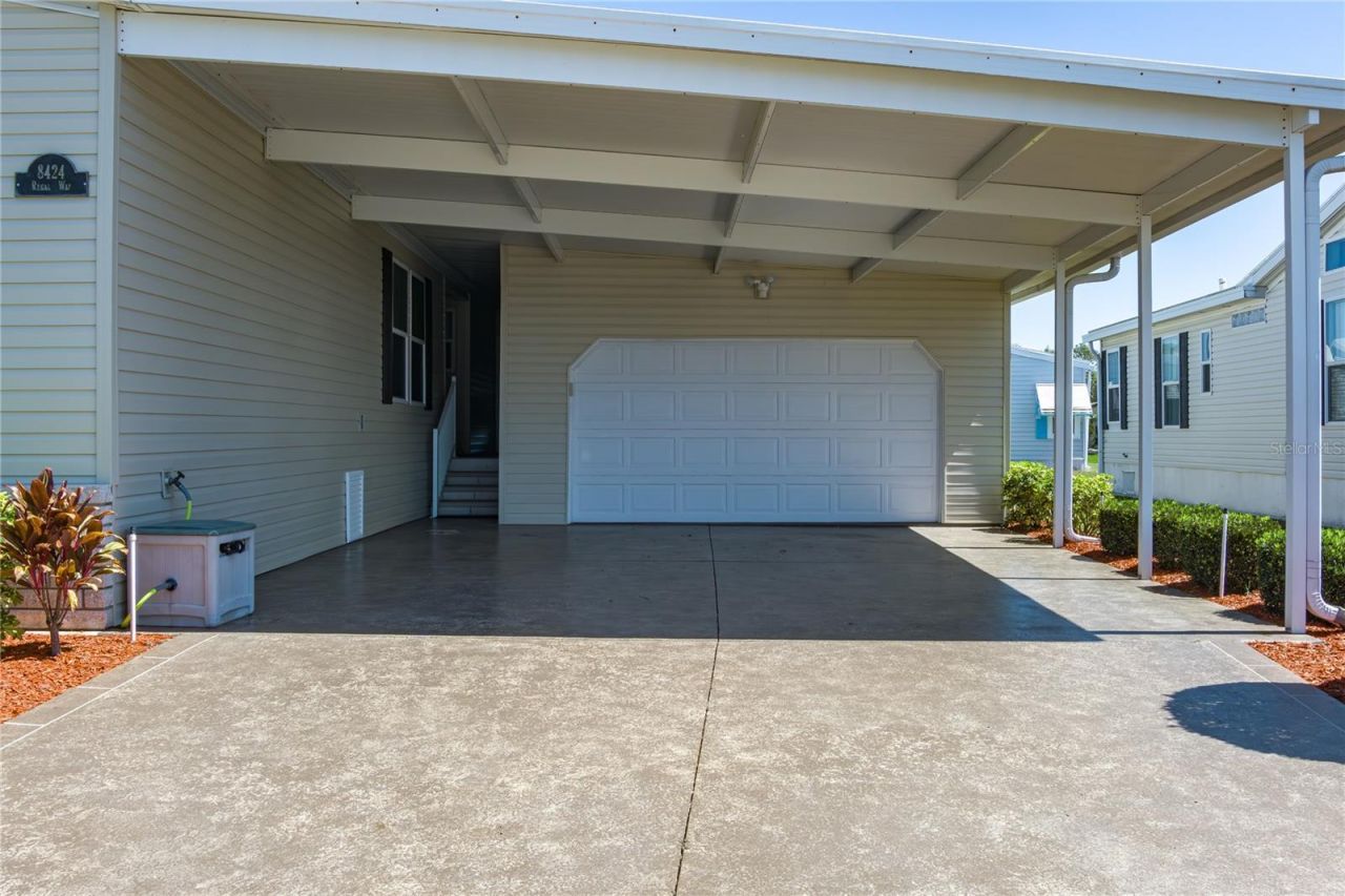 8424 Regal Way, Palmetto, FL 34221 Photo