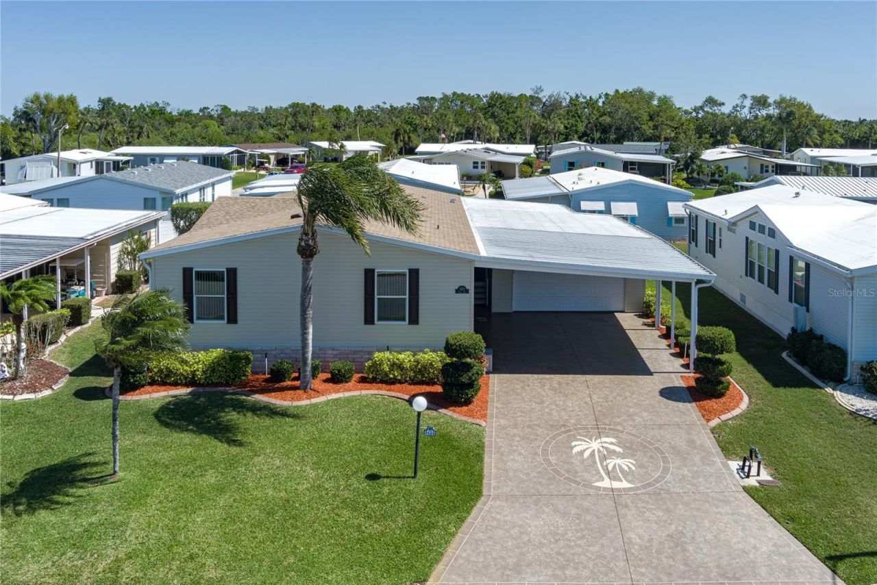 8424 Regal Way, Palmetto, FL 34221 Photo