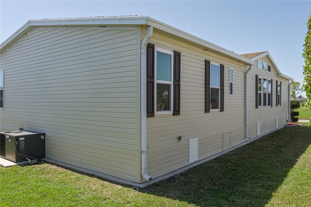 8424 Regal Way, Palmetto, FL 34221 Photo