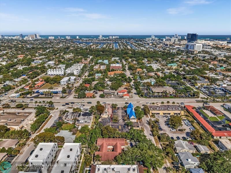 499 SE 13th Street, Unit 8E, Fort Lauderdale, FL 33316 Photo