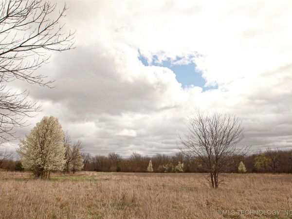 2012 W 88th Street North, Sperry, OK 74073