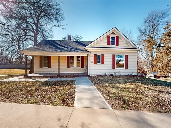 2110 Ashland Avenue, St Joseph, MO 64506