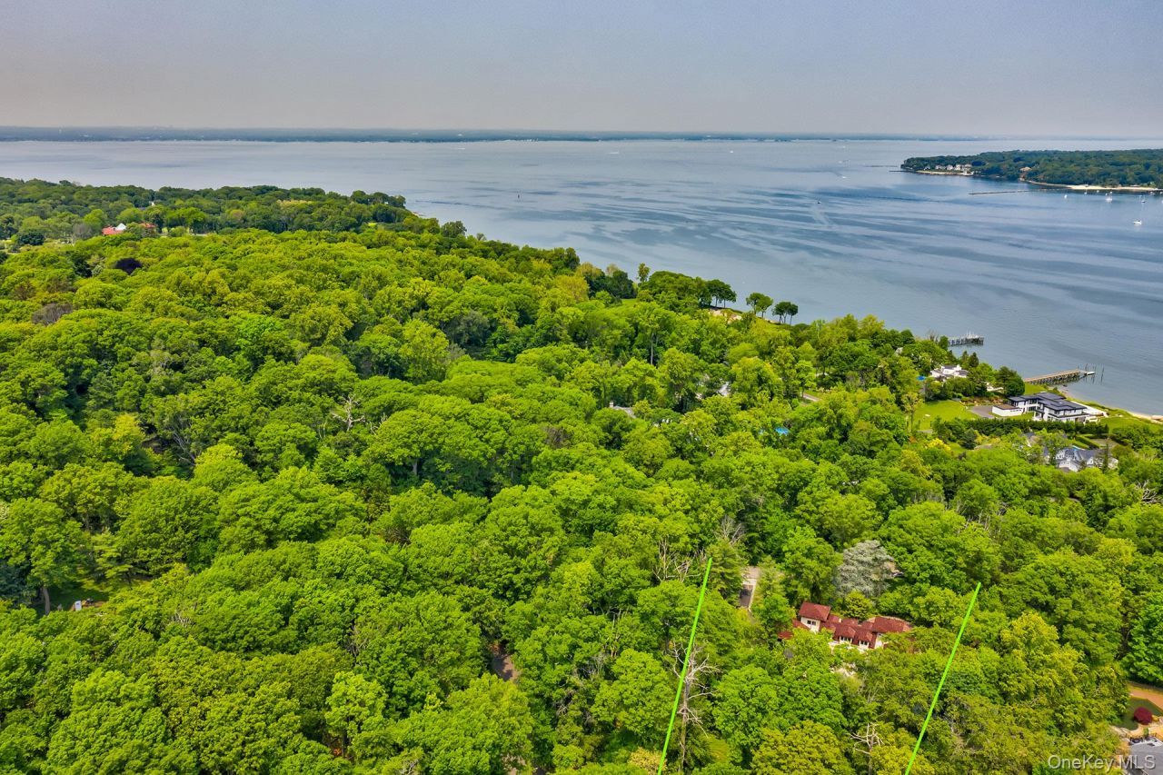 262 Harbor Acres Road, Port Washington, NY 11050 Main Photo
