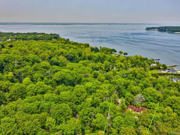 262 Harbor Acres Road, Port Washington, NY 11050