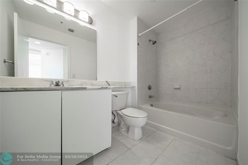 234 NE 3rd Street, Unit 2007, Miami, FL 33132 Photo