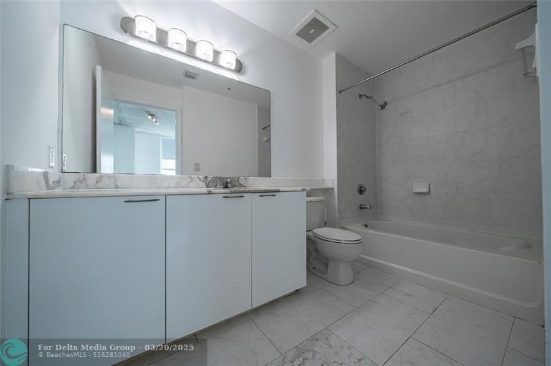 234 NE 3rd Street, Unit 2007, Miami, FL 33132 Photo