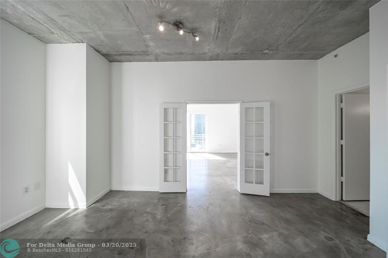 234 NE 3rd Street, Unit 2007, Miami, FL 33132 Photo