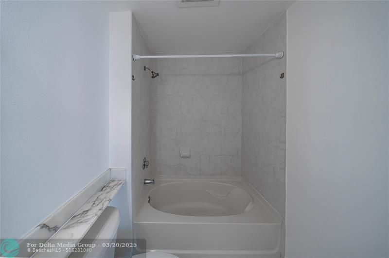 234 NE 3rd Street, Unit 2007, Miami, FL 33132 Photo