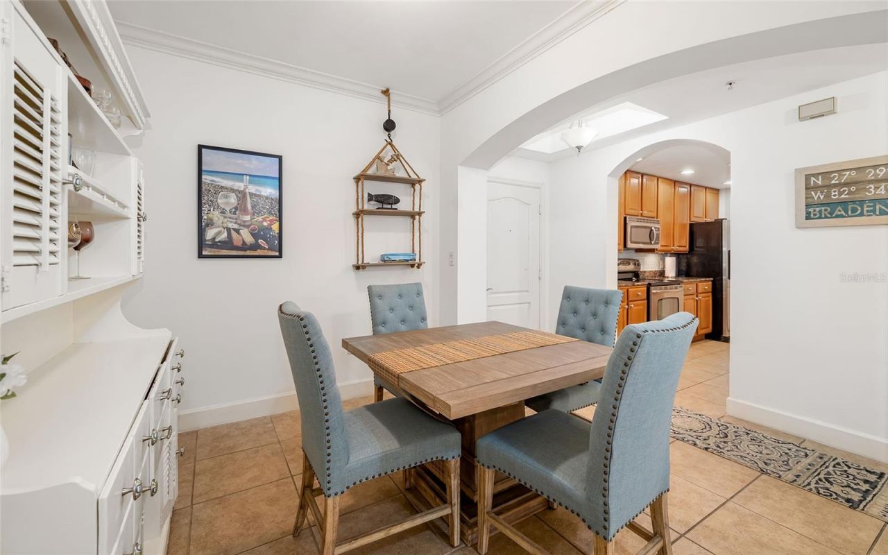 808 3rd Avenue W, Unit 205, Bradenton, FL 34205 Photo