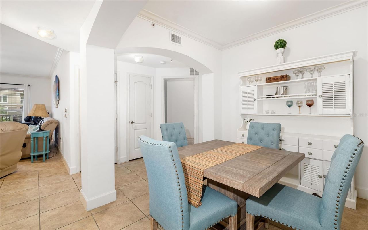 808 3rd Avenue W, Unit 205, Bradenton, FL 34205 Photo