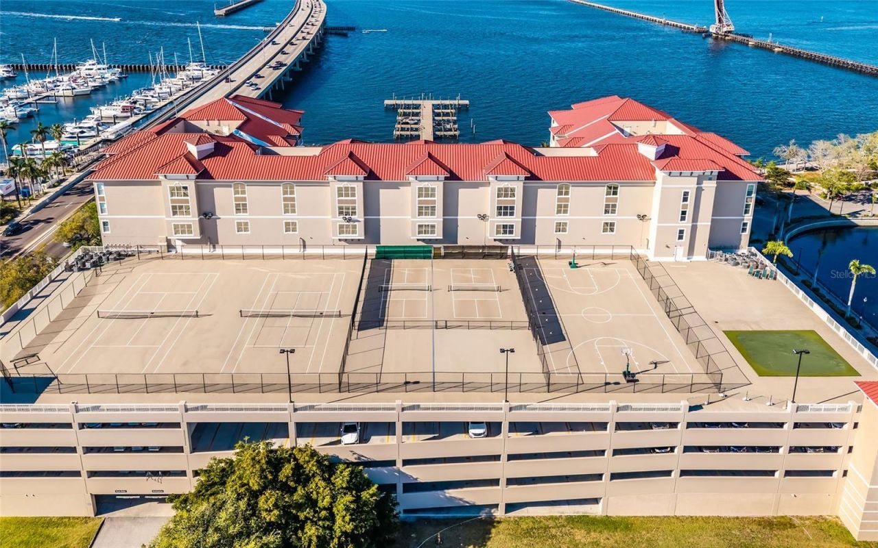 808 3rd Avenue W, Unit 205, Bradenton, FL 34205 Photo