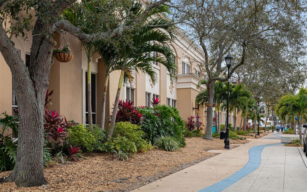 808 3rd Avenue W, Unit 205, Bradenton, FL 34205 Photo