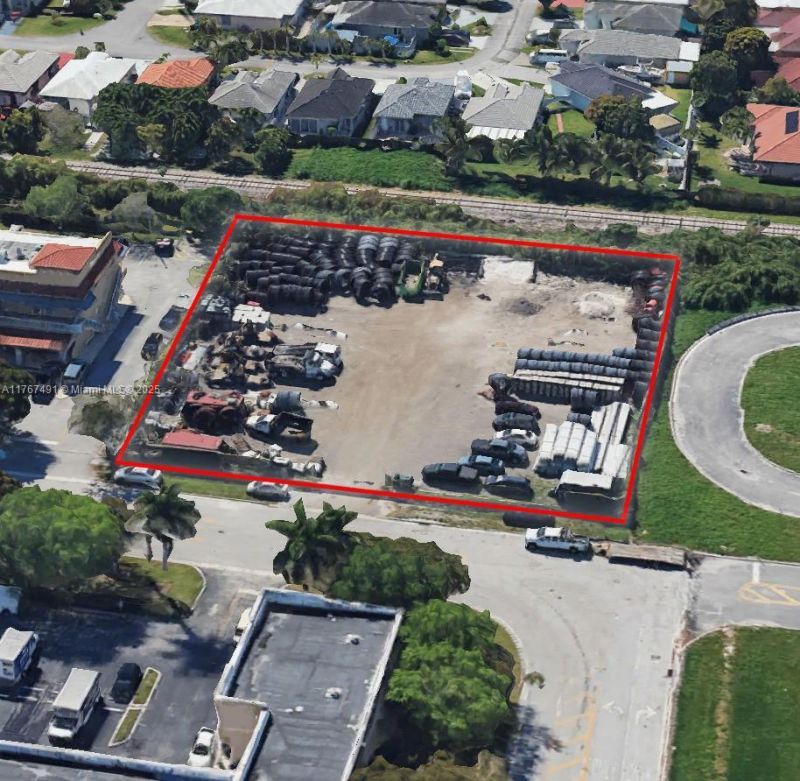 15077 SW 137 St, Kendall, FL 33196 Photo