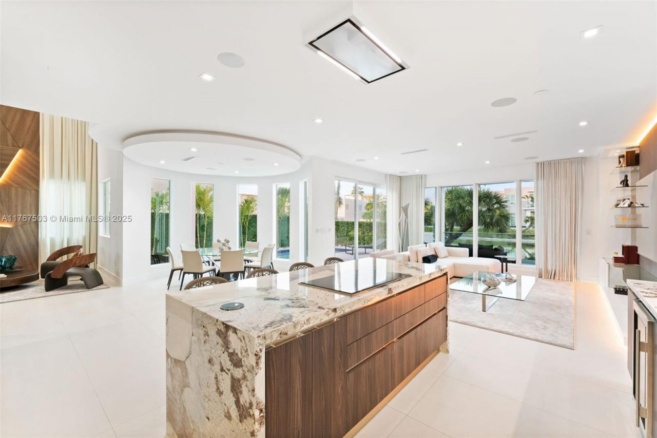 10561 NW 67th Ter, Unit 10561, Doral, FL 33178 Photo