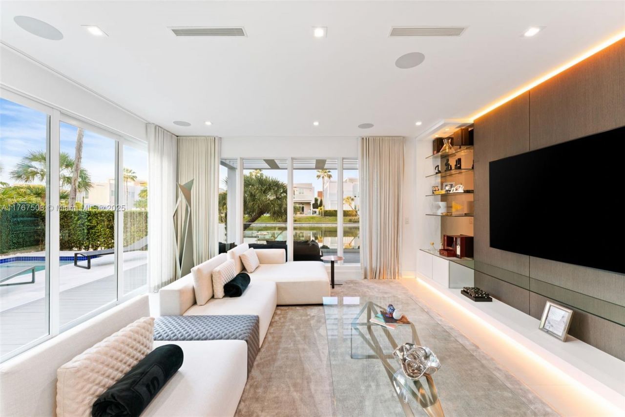 10561 NW 67th Ter, Unit 10561, Doral, FL 33178 Photo