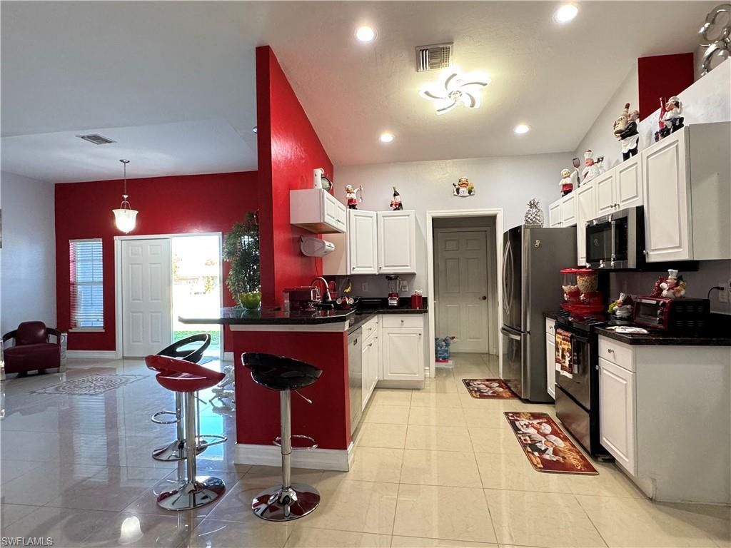 2144 NE 28th St, Cape Coral, FL 33909 Photo