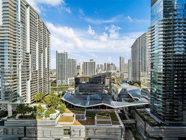 55 SW 9th St, Unit 1107, Miami, FL 33130