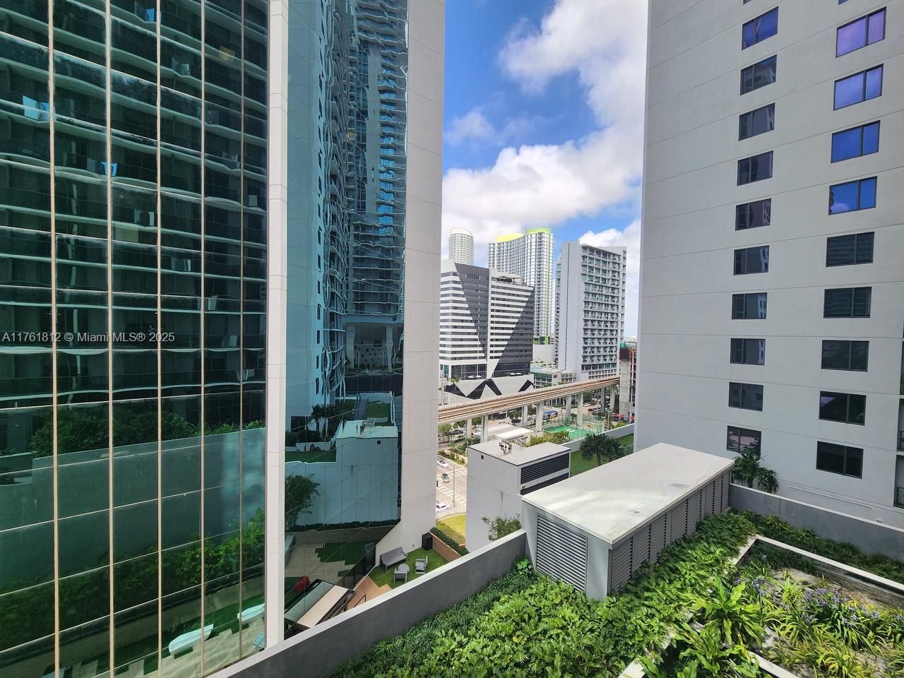 55 SW 9th St, Unit 1107, Miami, FL 33130 Photo