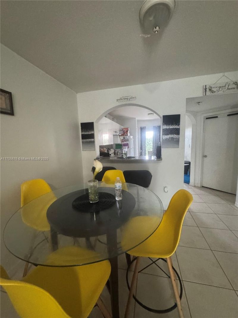 940 NE 33rd Ter, Unit 103, Homestead, FL 33033 Photo