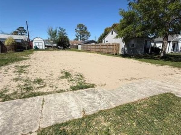 2011 IDAHO Avenue, Kenner, LA 70062