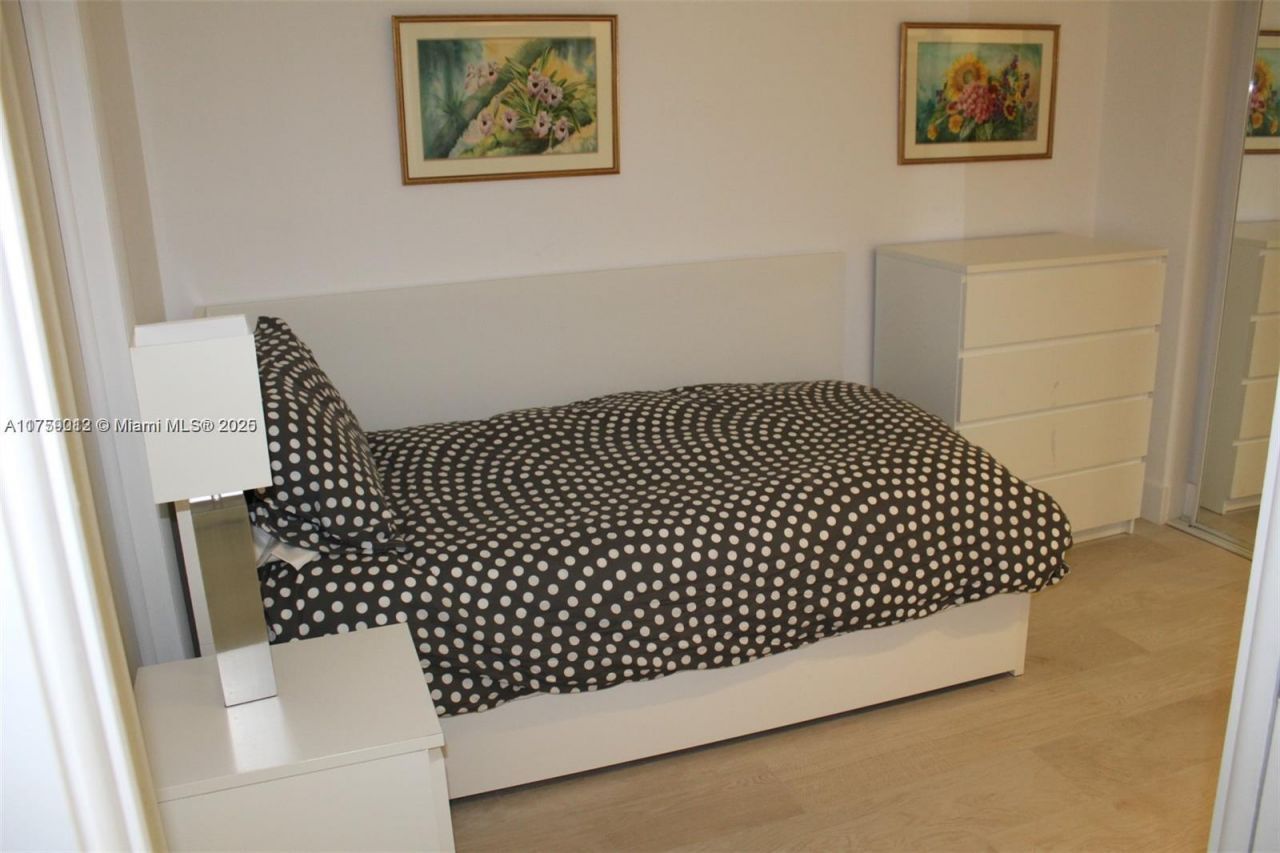 881 Ocean Dr, Unit 22F, Key Biscayne, FL 33149 Photo