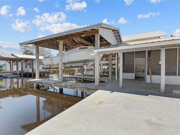 36 SE 893 AVENUE, OLD TOWN, FL 32680