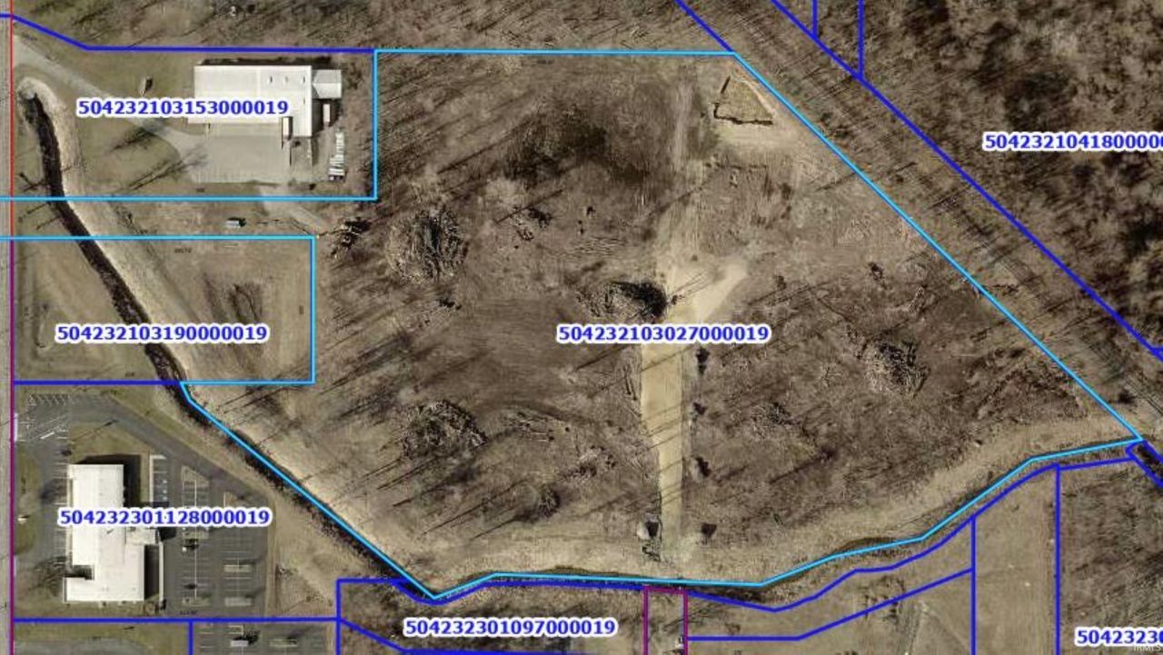 N Oak Drive, Plymouth, IN 46563 Main Photo