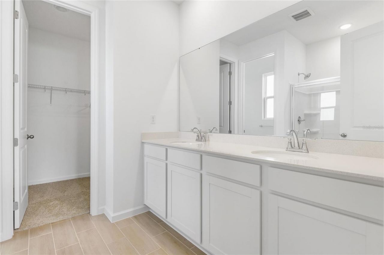 1011 Wisteria Way, Dundee, FL 33838 Photo