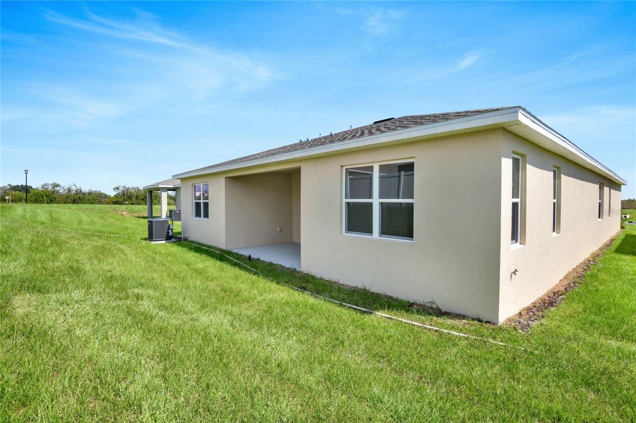 1011 Wisteria Way, Dundee, FL 33838 Photo