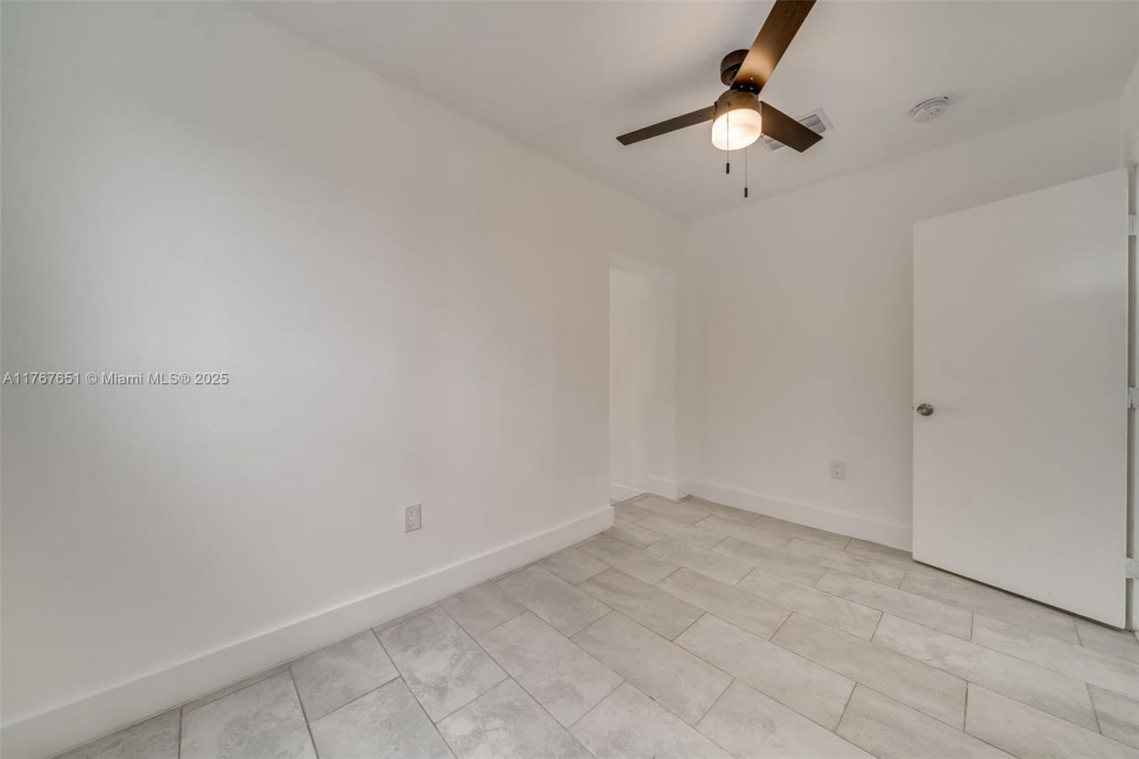 247 NW 54th St, Miami, FL 33127 Photo