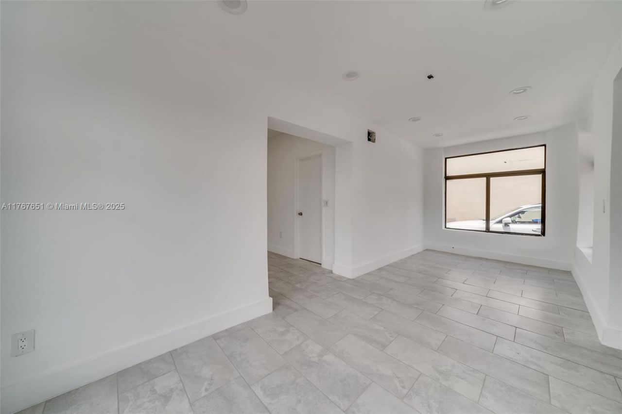 247 NW 54th St, Miami, FL 33127 Photo