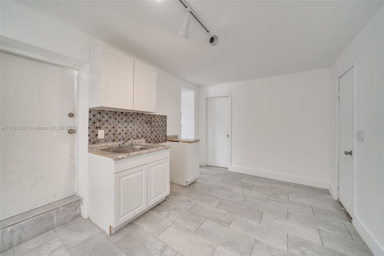 247 NW 54th St, Miami, FL 33127 Photo