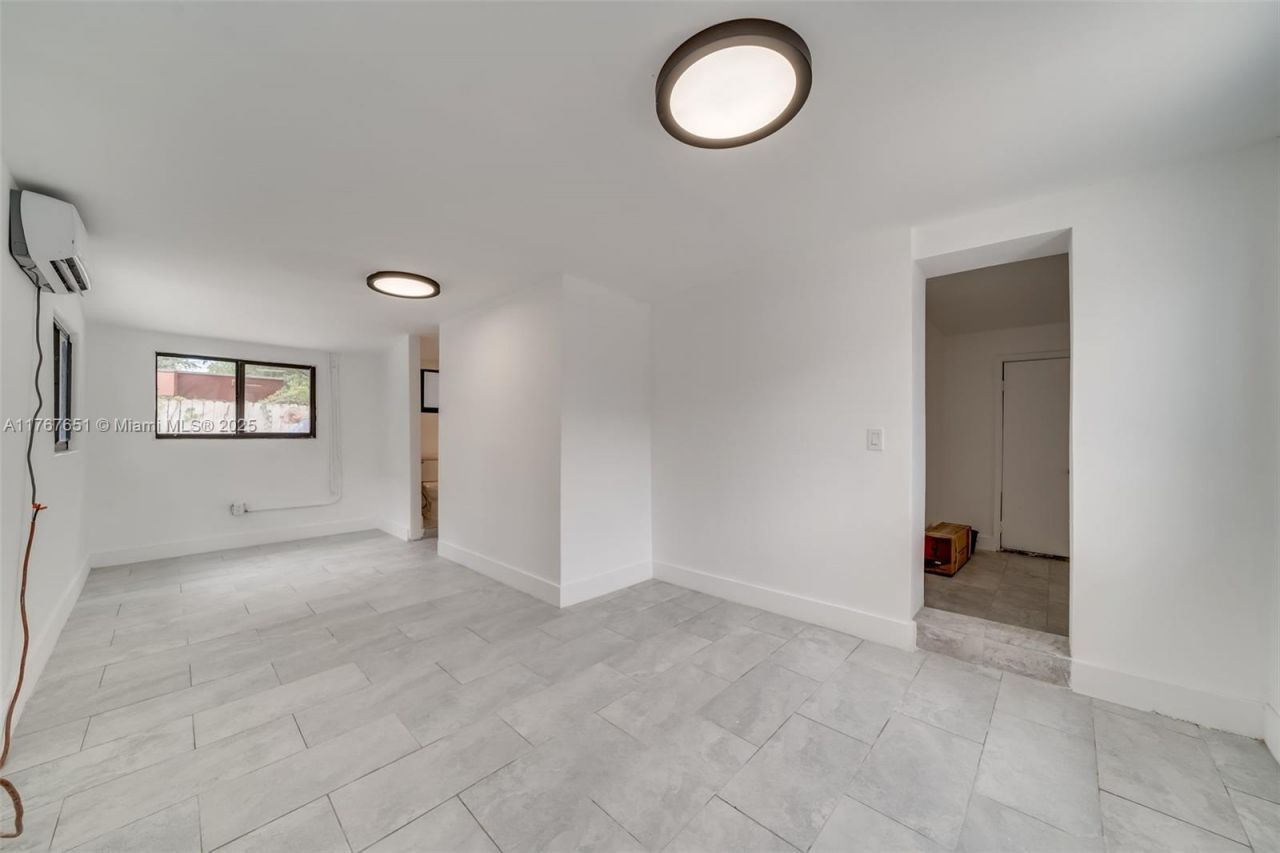 247 NW 54th St, Miami, FL 33127 Photo