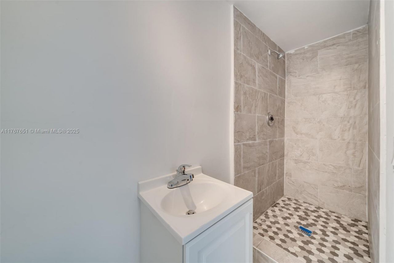 247 NW 54th St, Miami, FL 33127 Photo