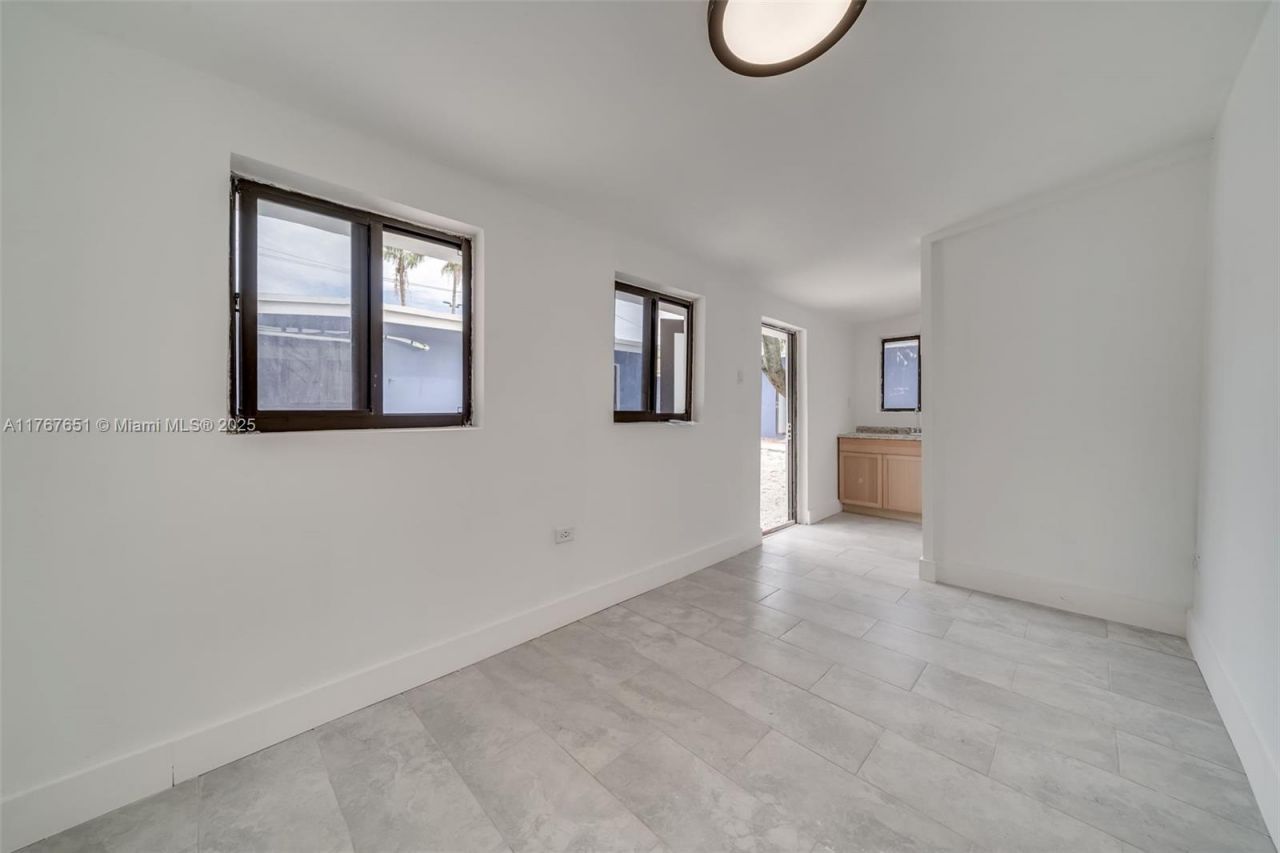 247 NW 54th St, Miami, FL 33127 Photo