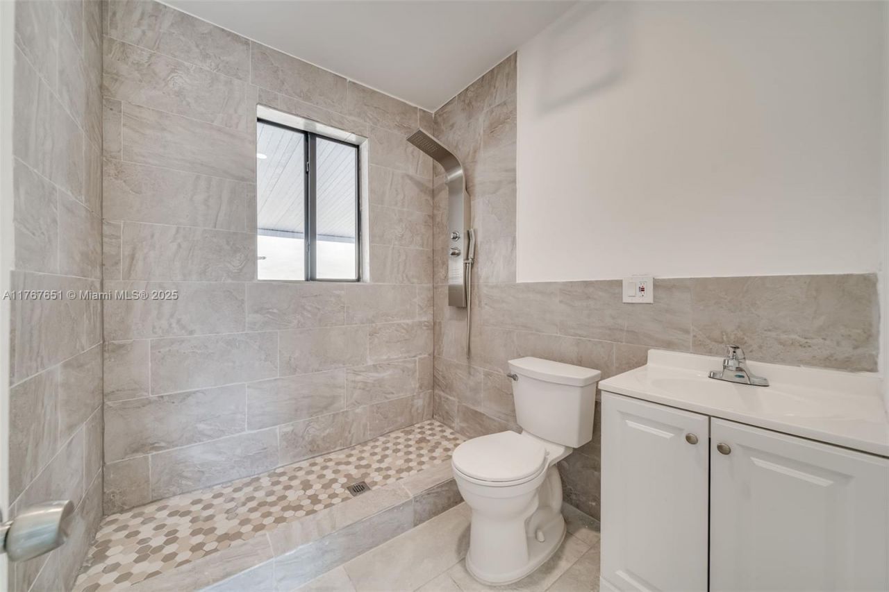 247 NW 54th St, Miami, FL 33127 Photo