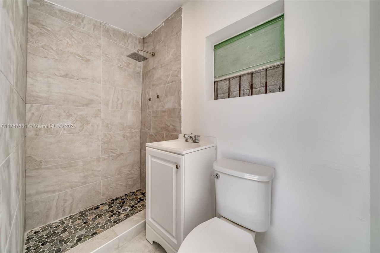 247 NW 54th St, Miami, FL 33127 Photo