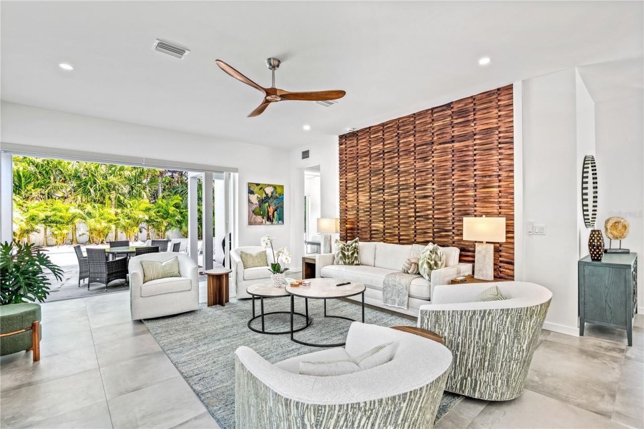 2327 Hillview Street, Sarasota, FL 34239 Photo