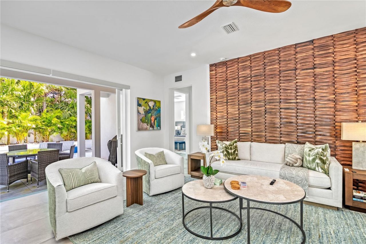 2327 Hillview Street, Sarasota, FL 34239 Photo