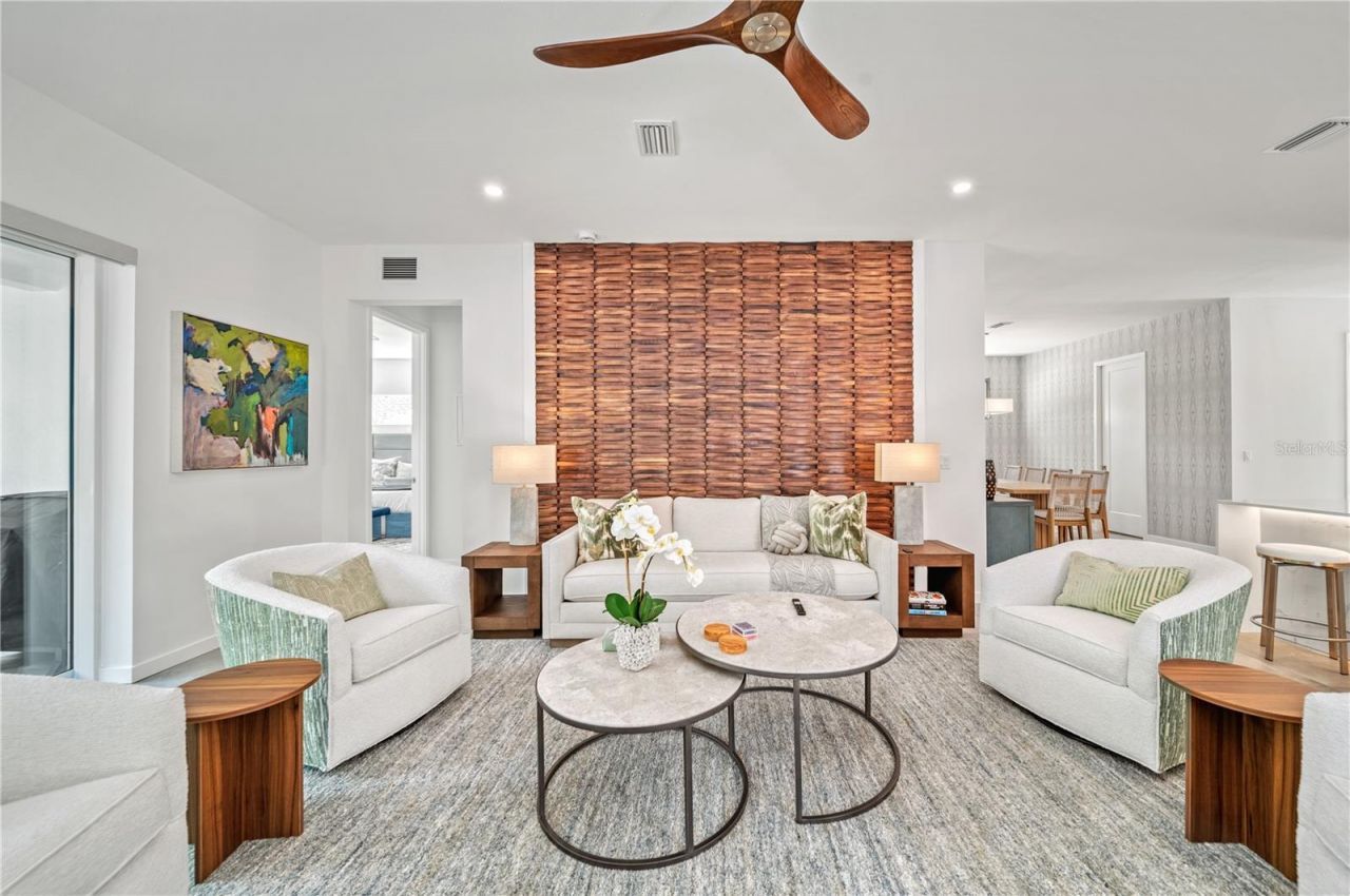 2327 Hillview Street, Sarasota, FL 34239 Photo