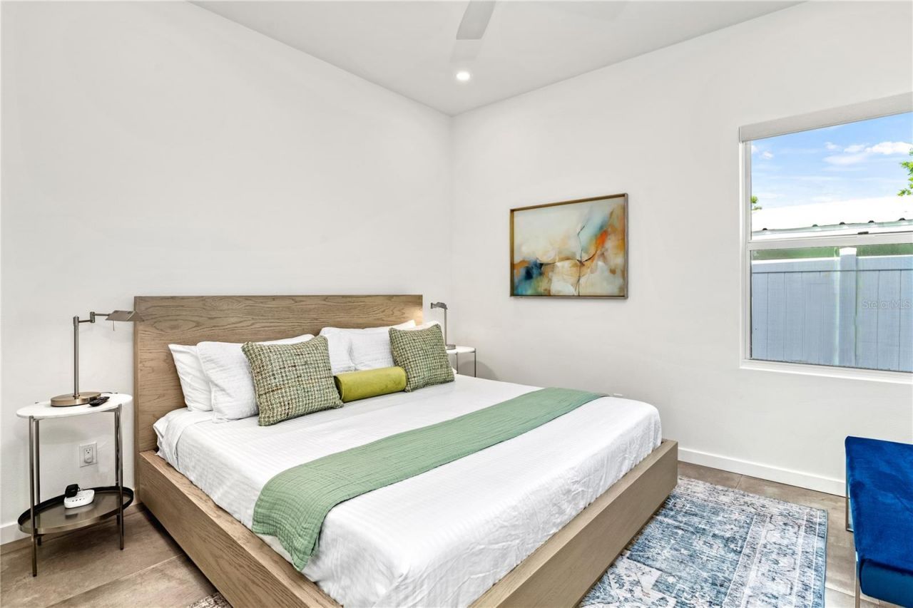 2327 Hillview Street, Sarasota, FL 34239 Photo