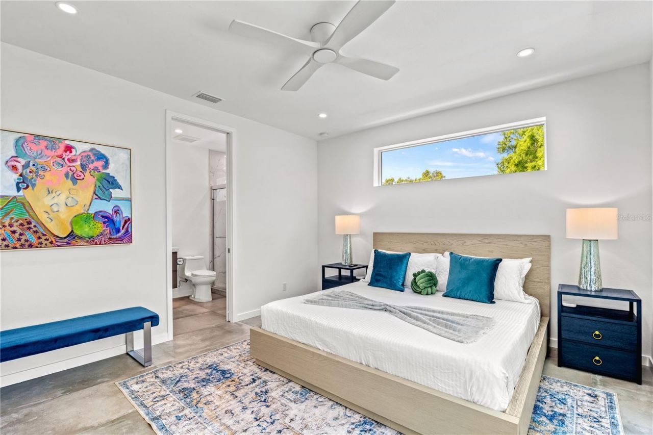 2327 Hillview Street, Sarasota, FL 34239 Photo