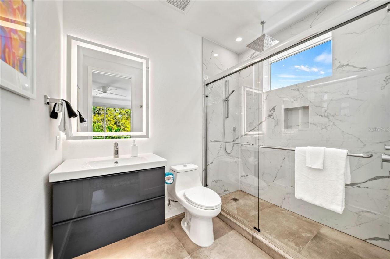 2327 Hillview Street, Sarasota, FL 34239 Photo