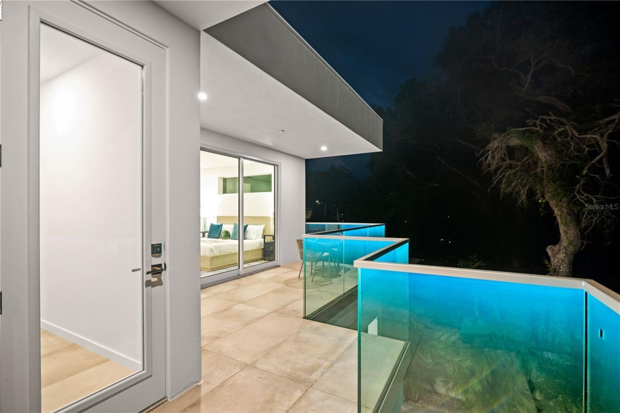 2327 Hillview Street, Sarasota, FL 34239 Photo