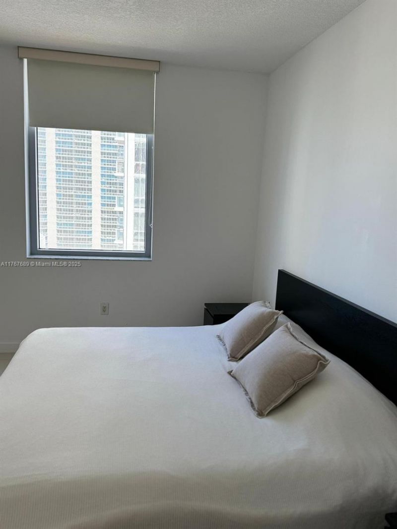 1050 Brickell Ave, Unit 2908, Miami, FL 33131 Photo