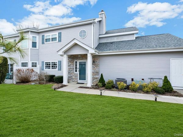 521 Highland Court, Unit 521, Moriches, NY 11955