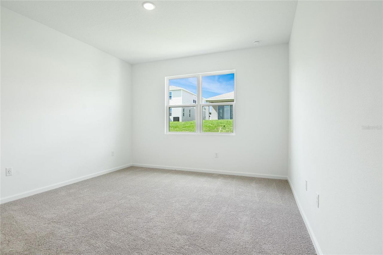 1015 Wisteria Way, Dundee, FL 33838 Photo