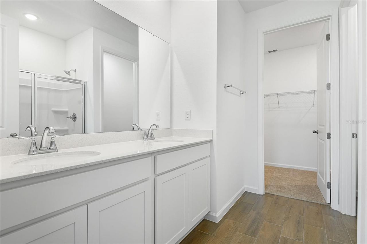 1015 Wisteria Way, Dundee, FL 33838 Photo