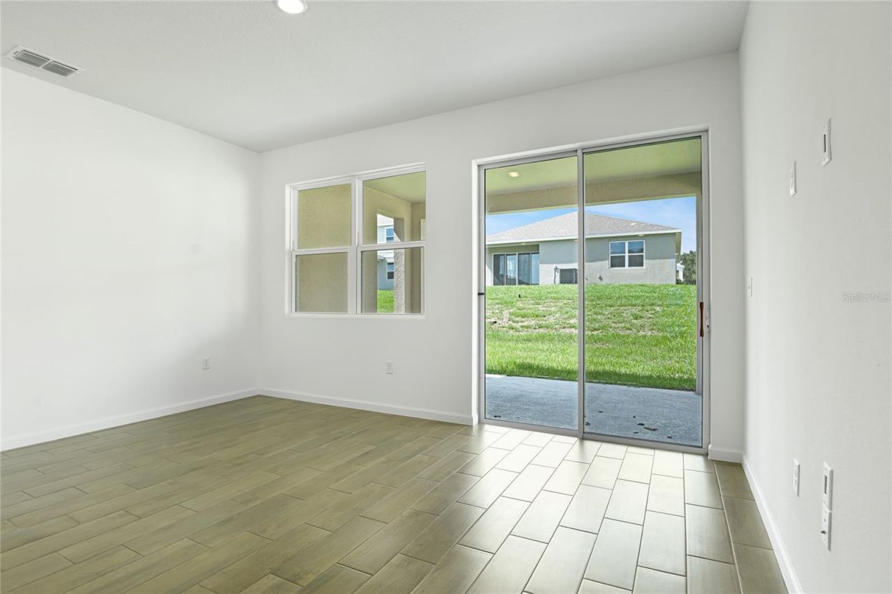 1015 Wisteria Way, Dundee, FL 33838 Photo